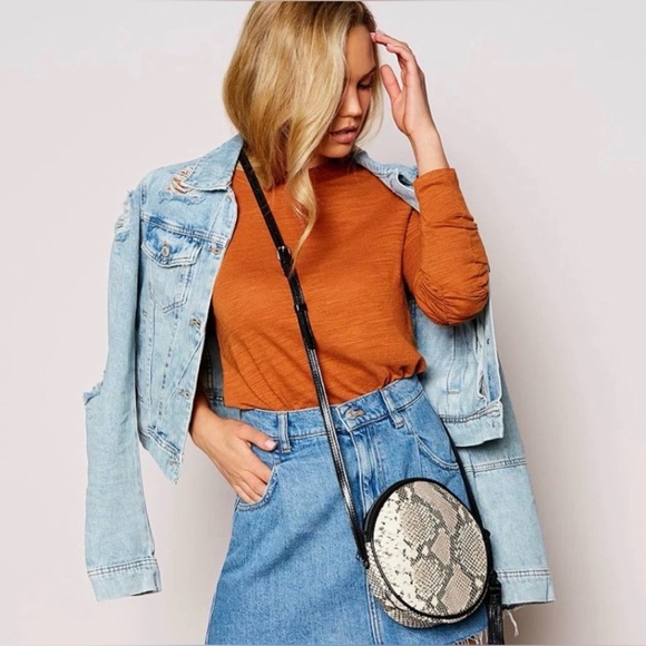 Free People Rumors Denim Jacket in Light Blue Wash Distressed Detailing Size: L - Picture 7 of 12